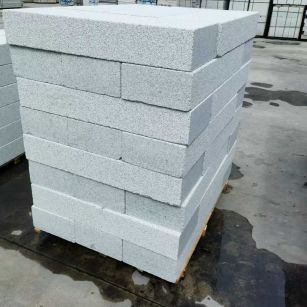 深圳 芝麻白两面荔枝面台阶石