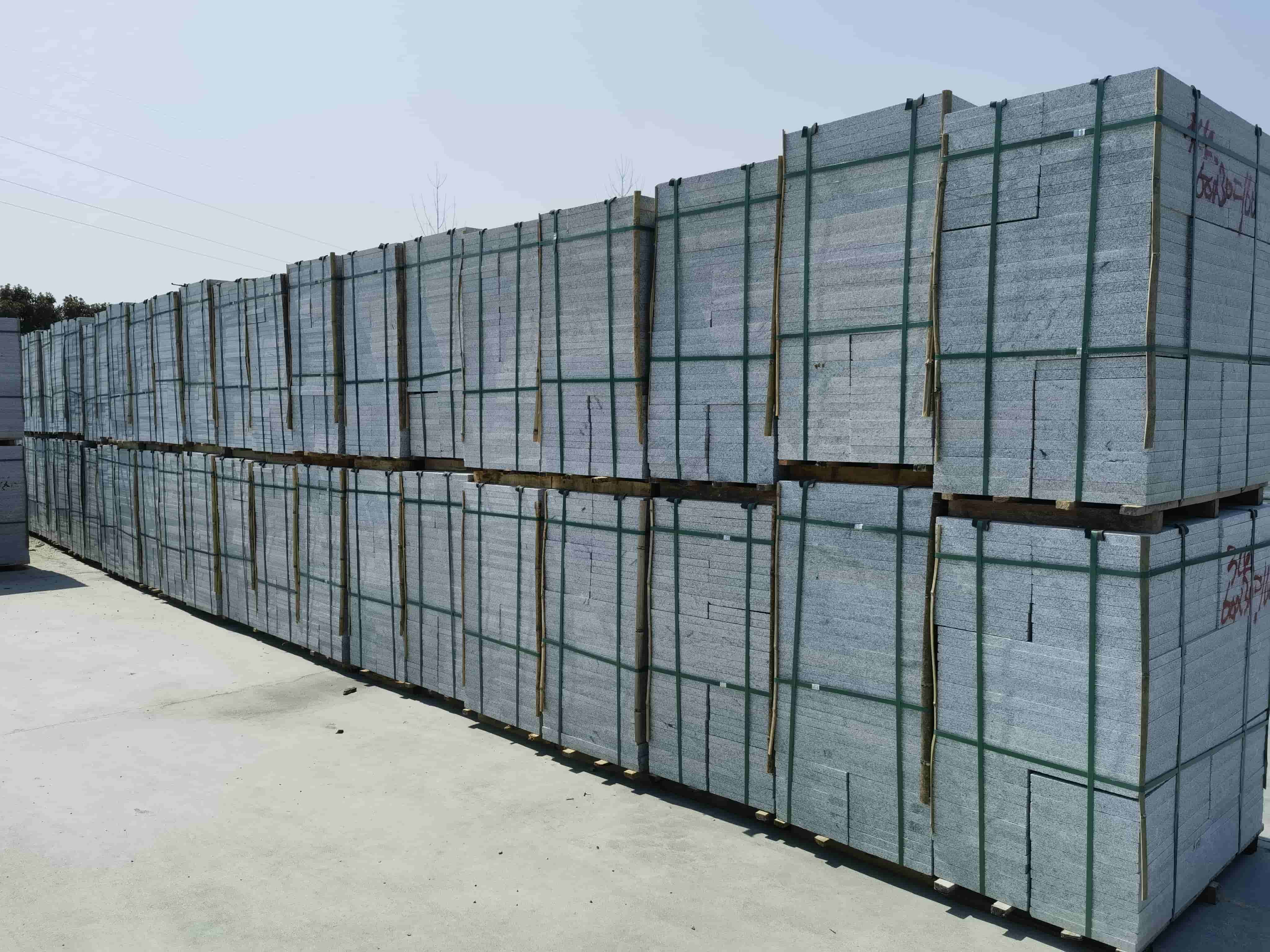 深圳芝麻白火烧300*600处理价：3公分23元，5公分28元