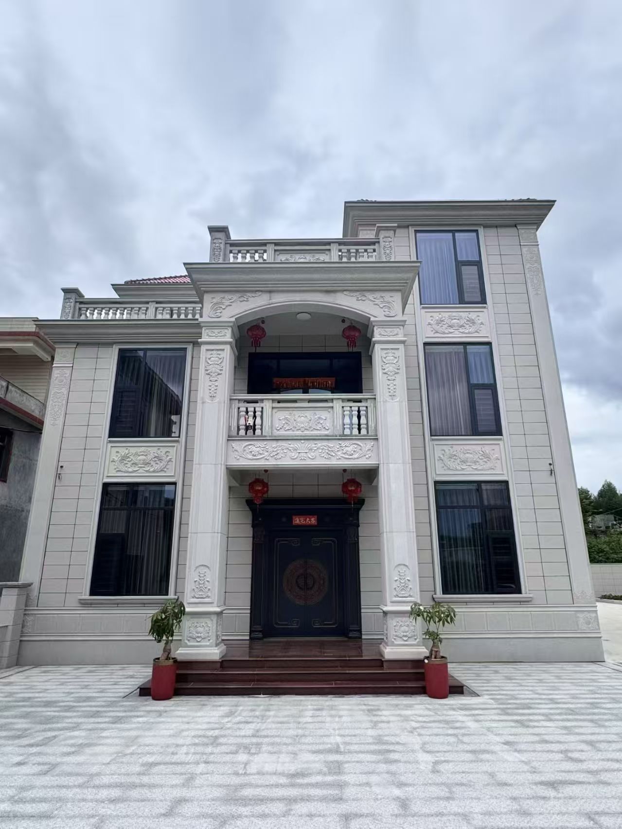 深圳 芝麻白石材别墅干挂案例展示