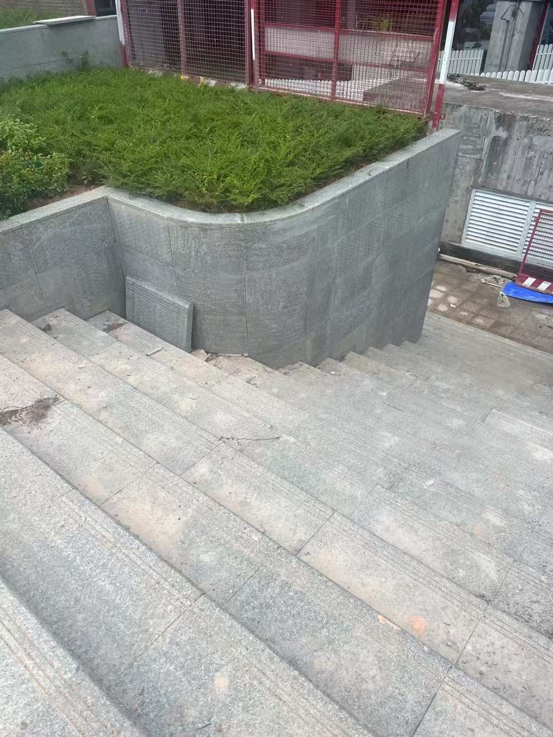 深圳 芝麻黑火烧面铺装案例