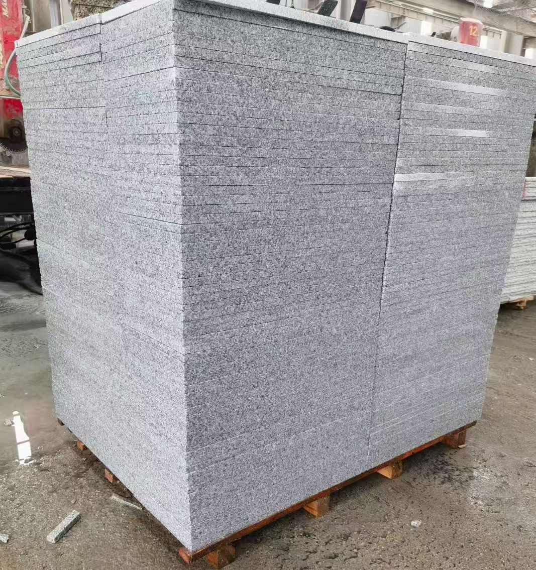 深圳 火烧面地铺石，街道广场园林市政工程板，1.8~5.0厚均有现货