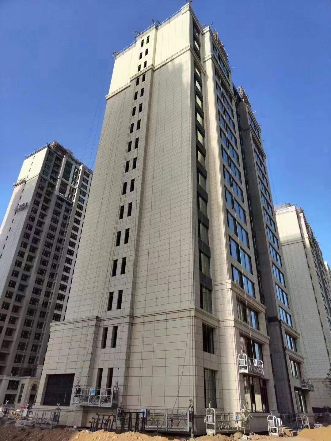 深圳黄金麻高端小区，外墙干挂