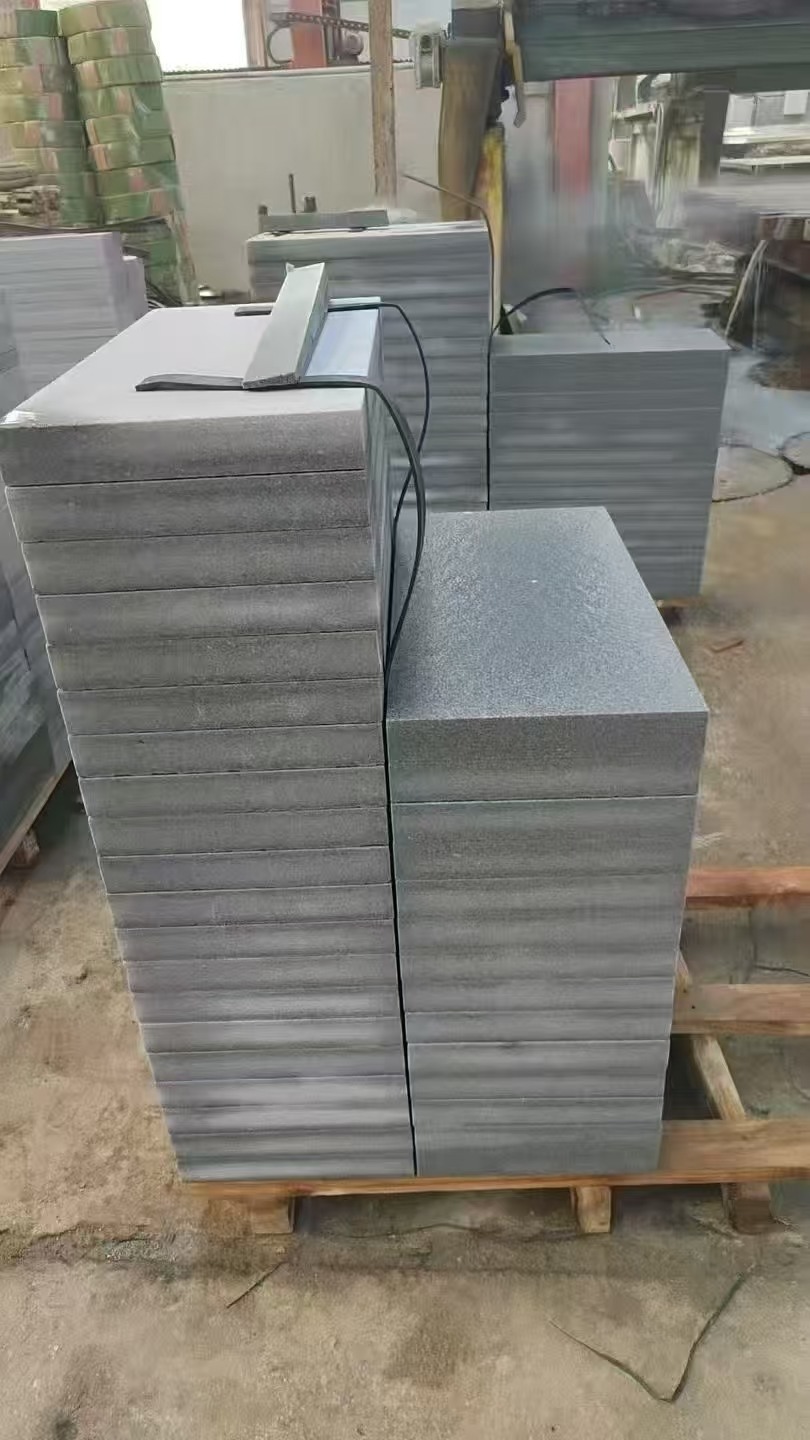 深圳 芝麻灰火烧面300*600*50地铺石材