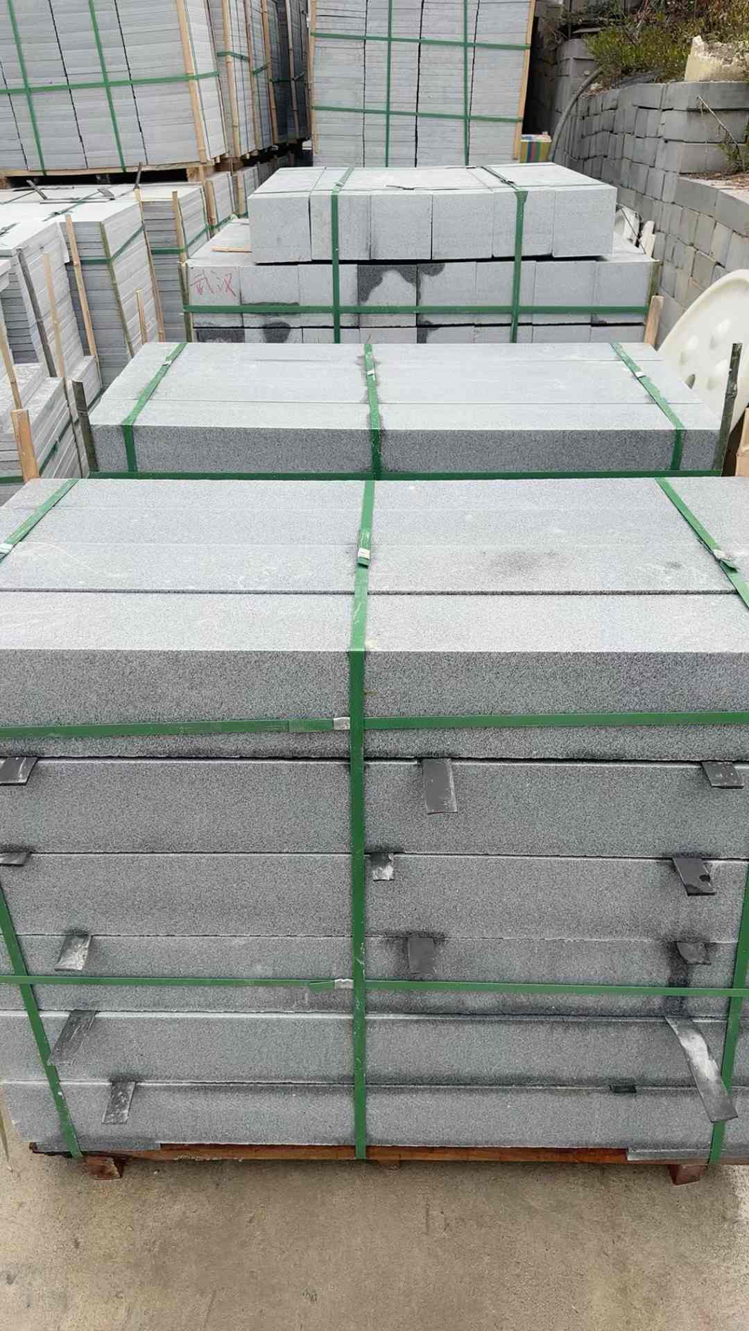 深圳 芝麻灰机切面栏杆