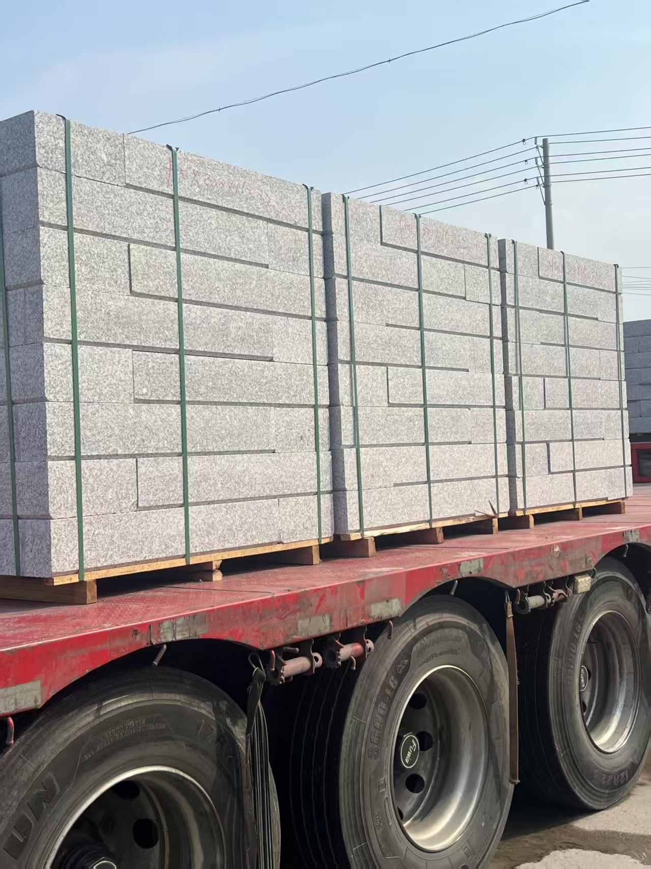 深圳 芙蓉白路沿石装车