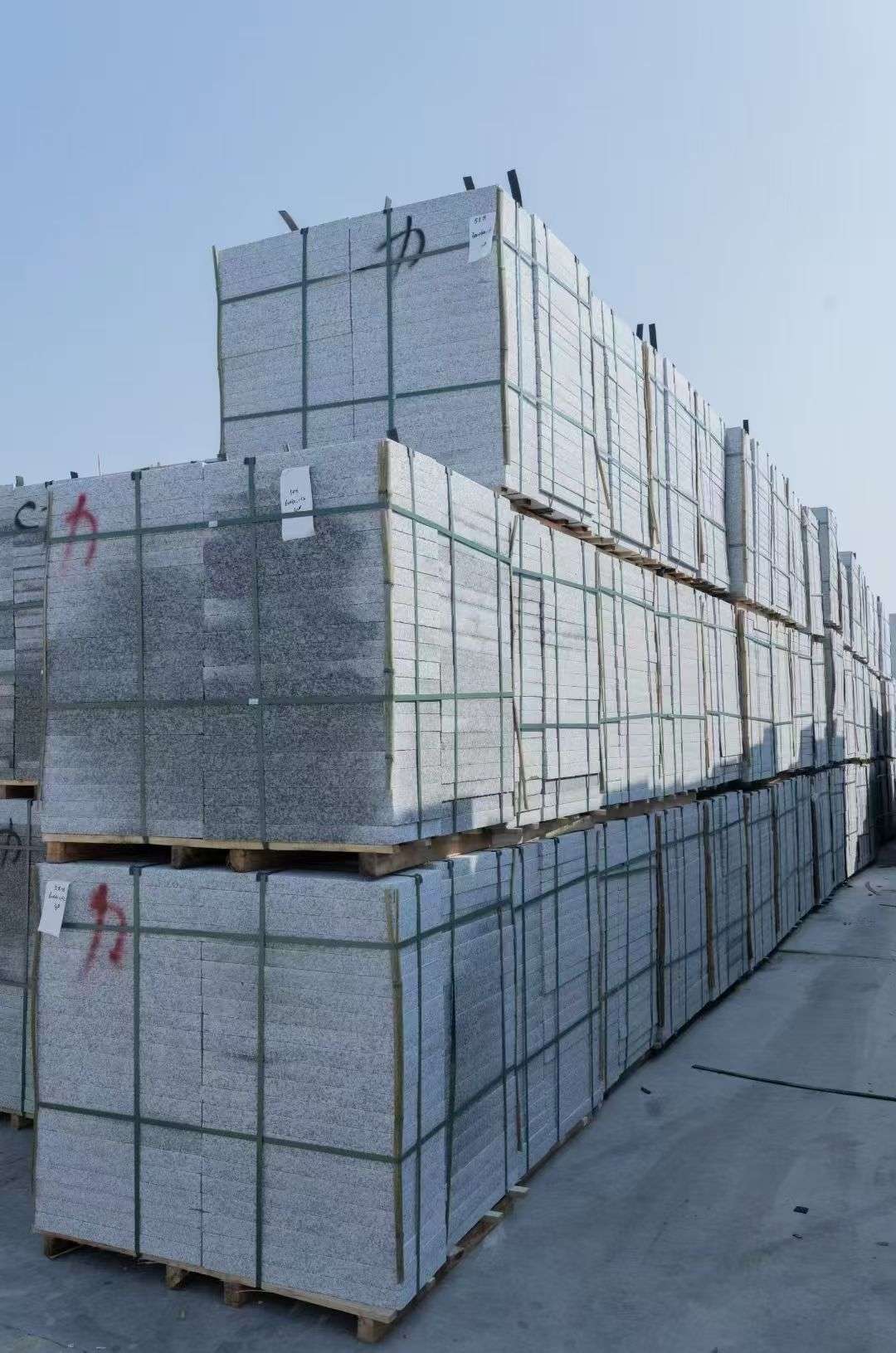 深圳 芙蓉白、大花白、小白花荔枝面成品地铺石