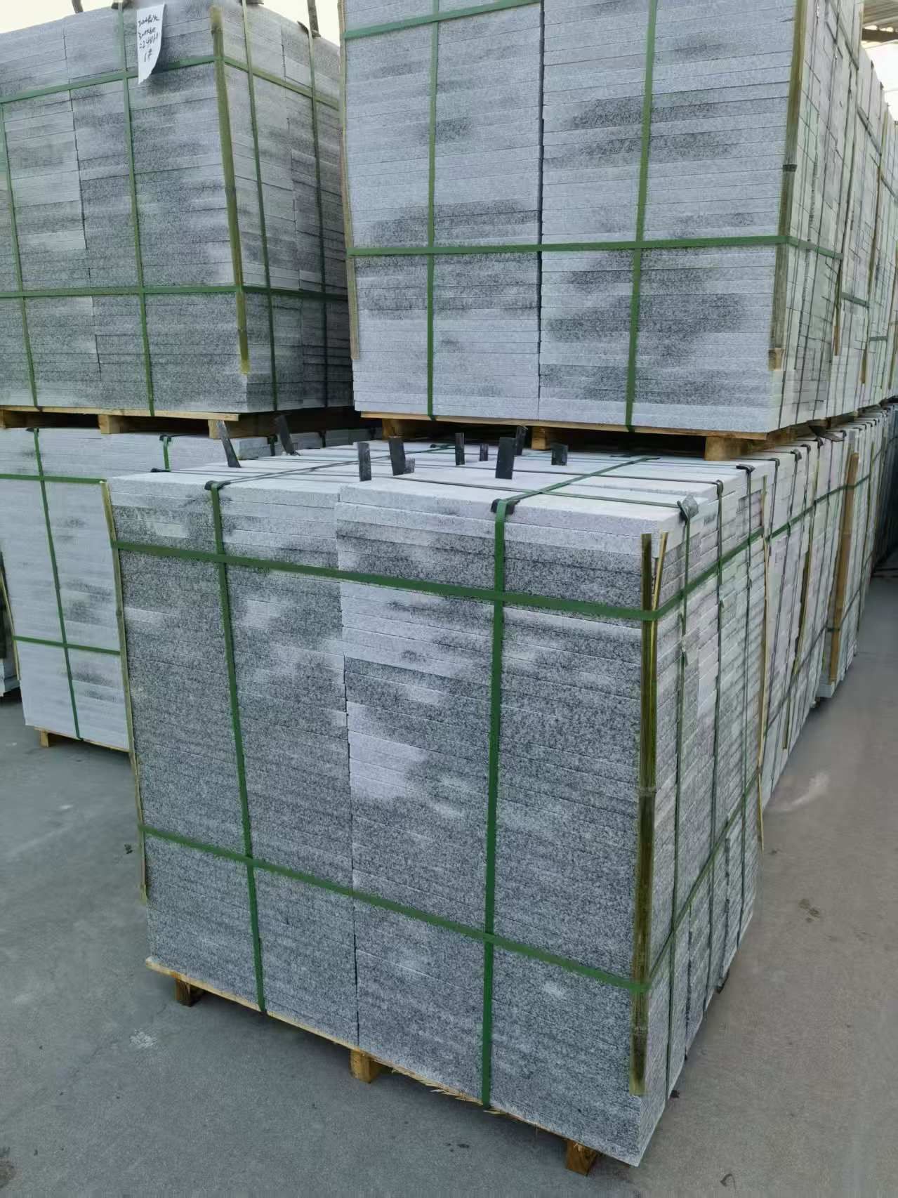 深圳 芝麻白地铺石材