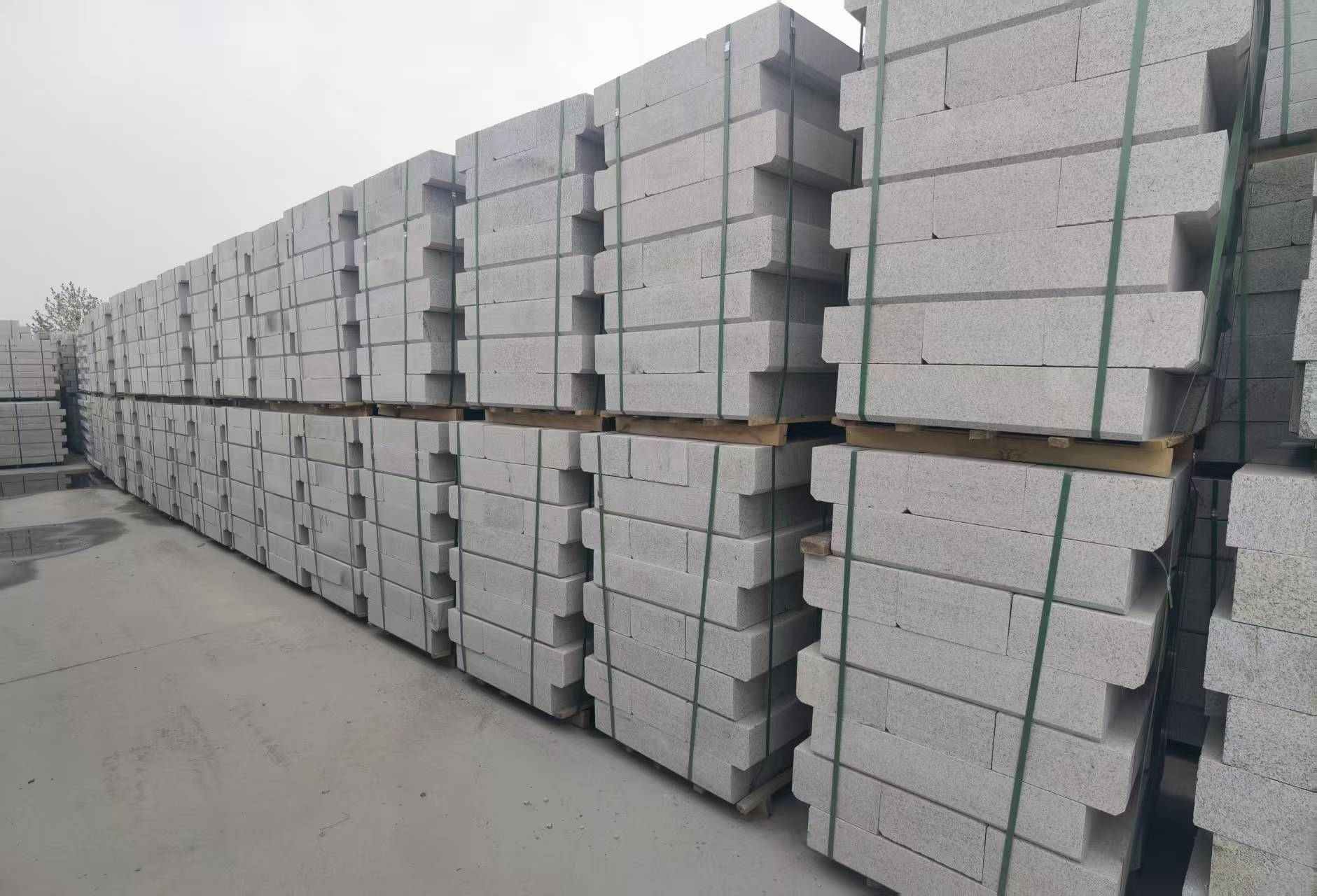 深圳 芝麻白路沿石