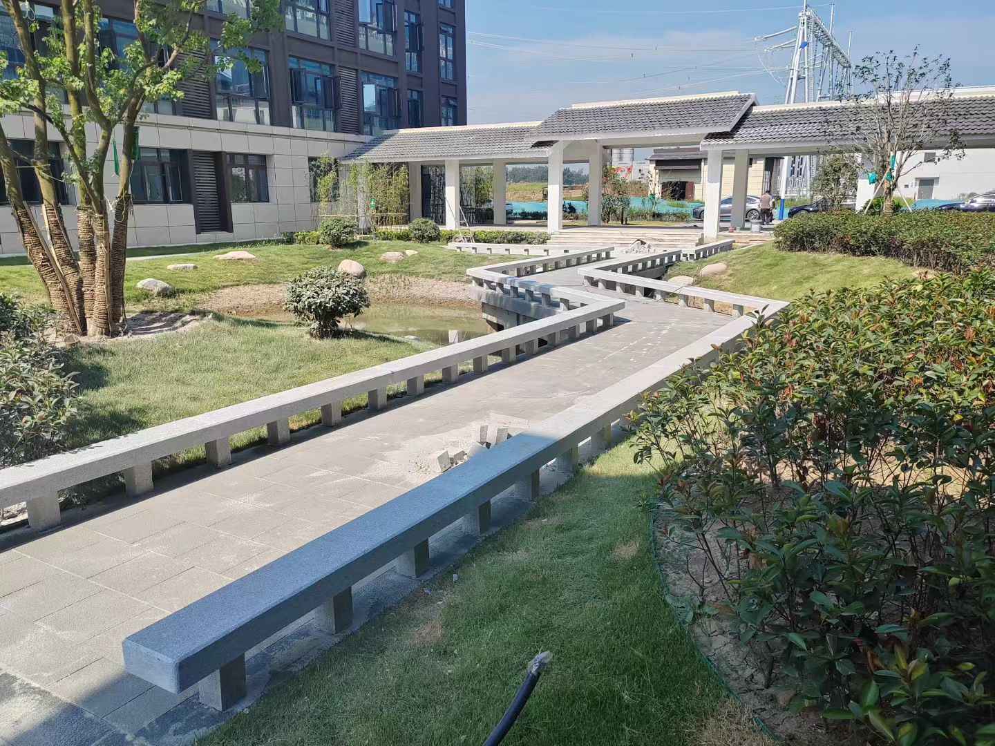 深圳 芝麻灰小区坐凳&栏杆安装效果