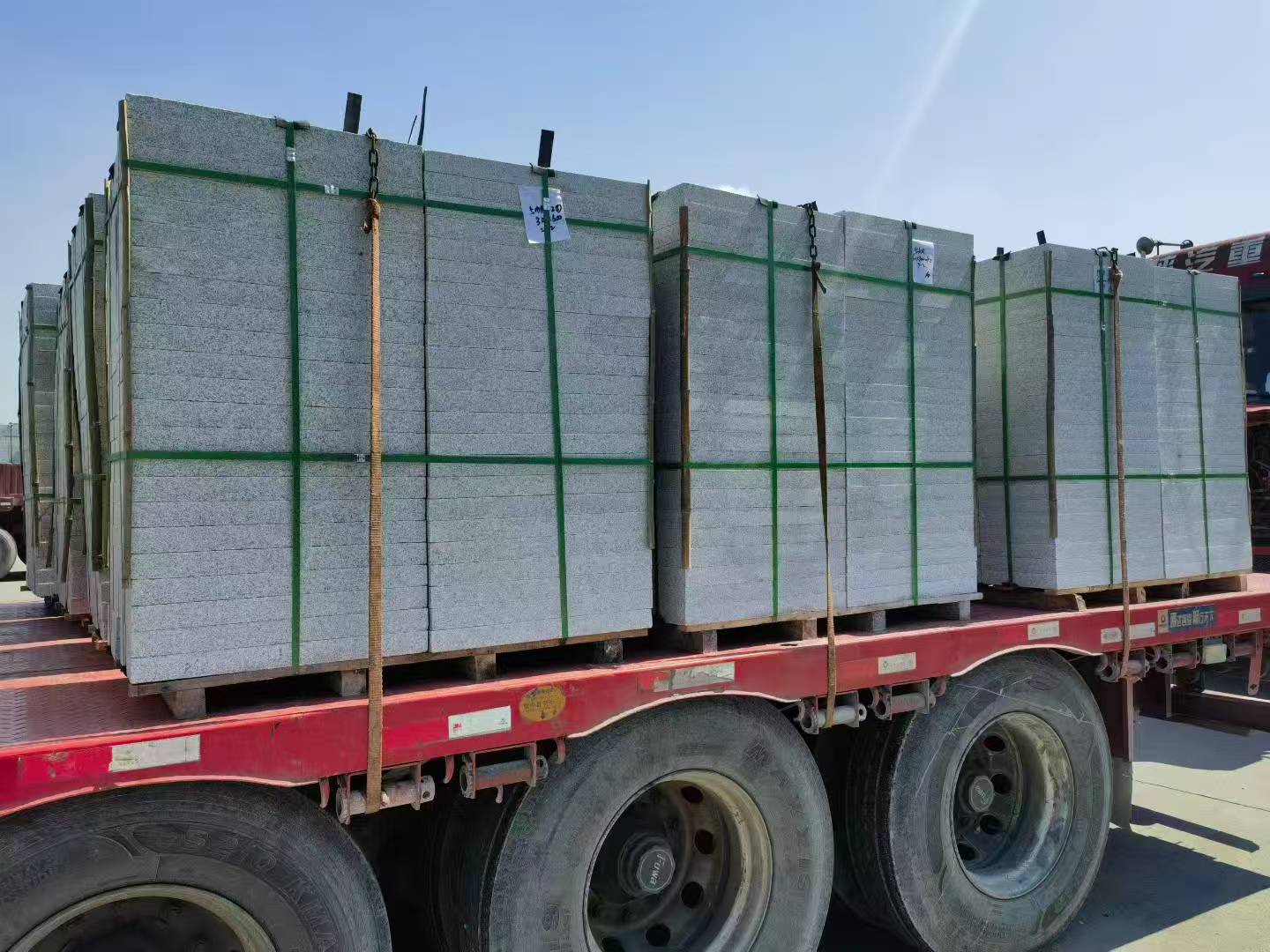 深圳 芝麻白花岗岩地铺石