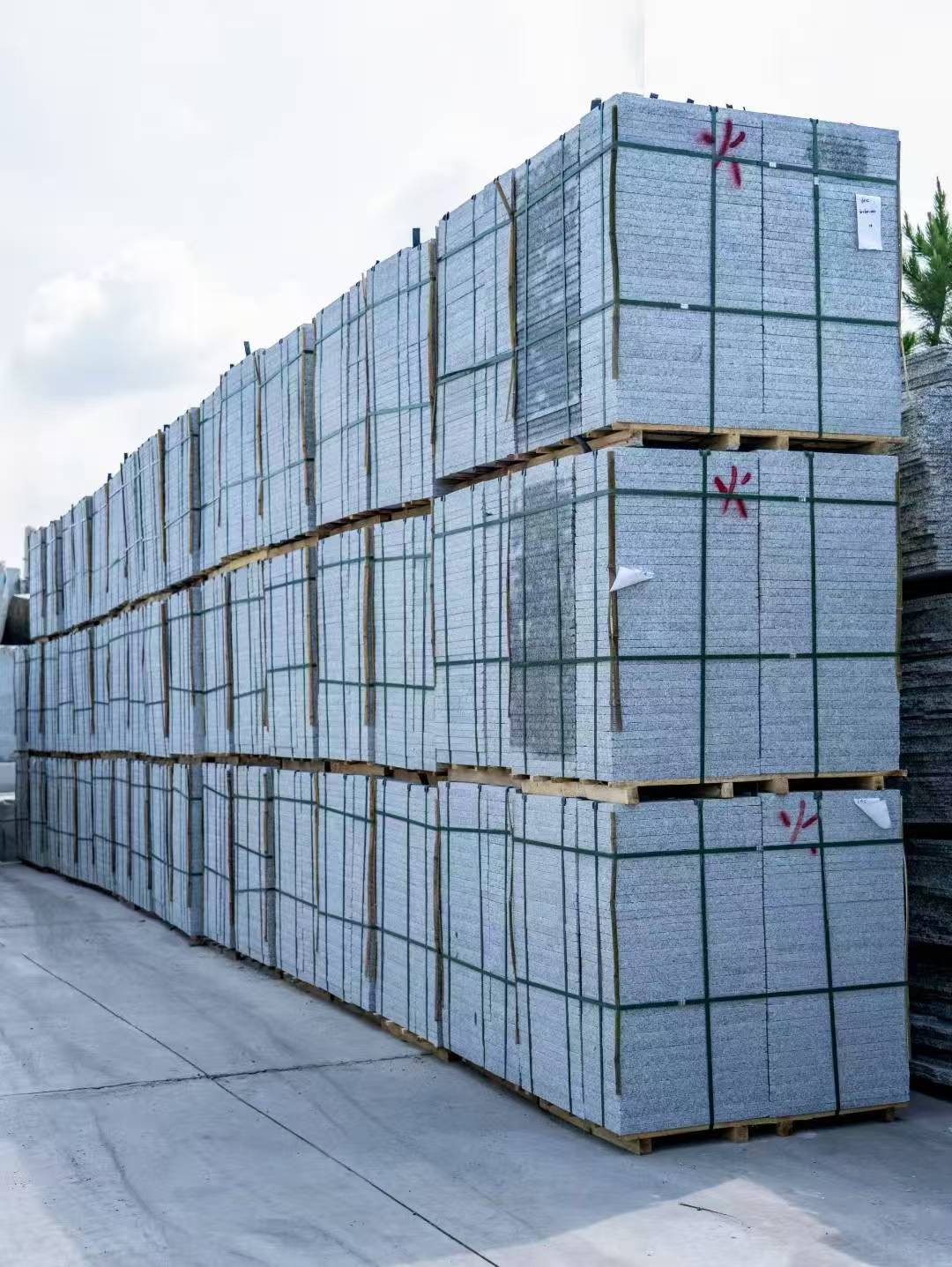 深圳 芙蓉白3公分火烧地铺成品300*600